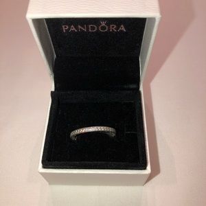 Pandora Ring